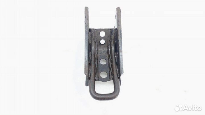 Петля буксировочная задняя Mitsubishi Outlander GF