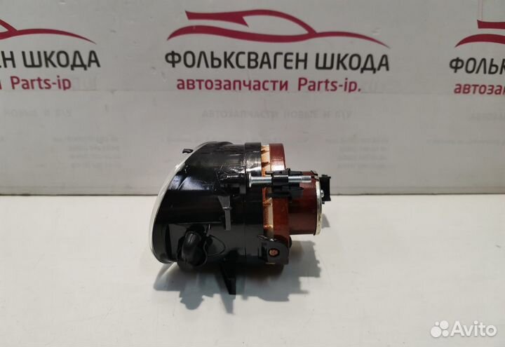 Противотуманная фара Polo Sedan Tiguan Caddy