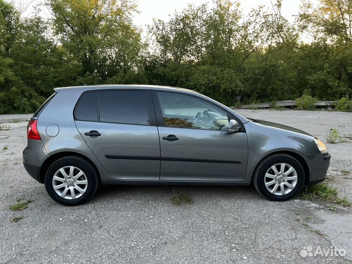 Volkswagen Golf 1.6 МТ, 2005, 132 000 км