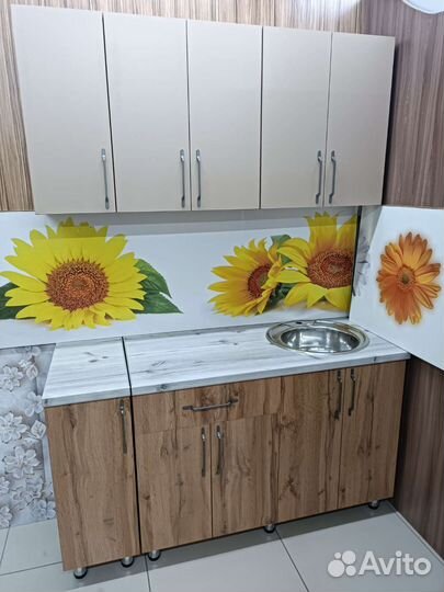 Новый кухонный гарнитур 1.5 метра