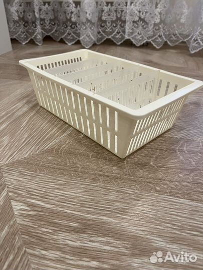 Пластиковые ящики для хранения мелочей