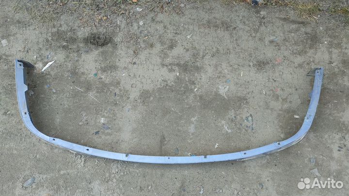 Накладка на передний бампер