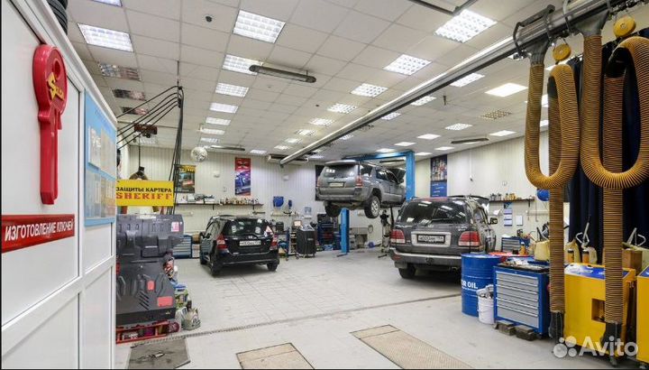 Замена гофры глушителя MB C-Класс II Рест.2004-08