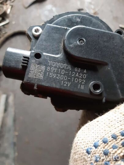 Toyota Corolla E150 моторчик стеклоочистителя