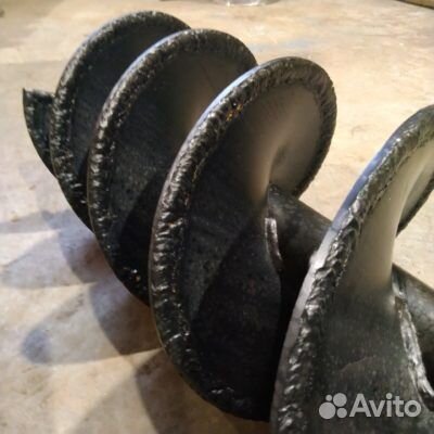 Шнек № AXE69564 комбайна John Deere