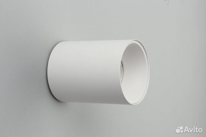 Светильник накладной металлический и акриловый