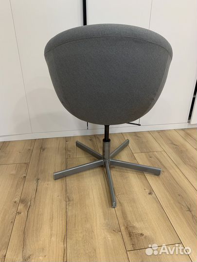 Рабочее кресло IKEA skruvsta