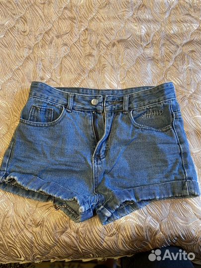 Шорты женские