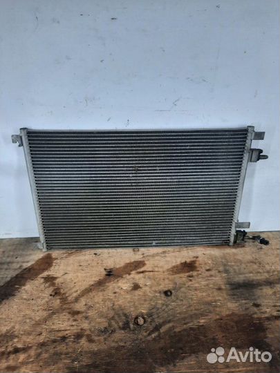 Радиатор кондиционера Renault Scenic 2 минивен 1.6