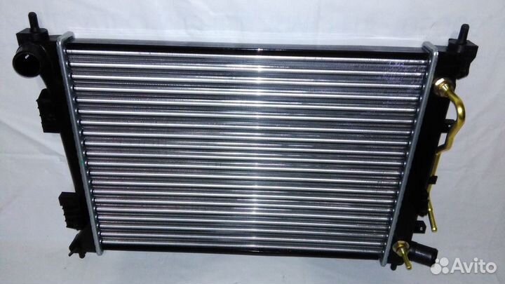 Радиатор hyundai solaris / KIA RIO III