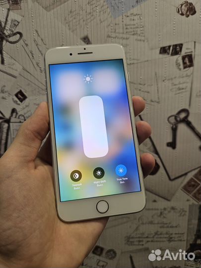 iPhone 8 Plus, 64 ГБ