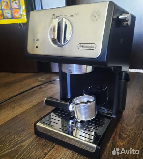 Кофеварка рожковая delonghi ecp 33.21 bk