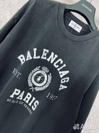 Balenciaga футболка топ 2025