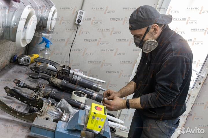 Пневмобаллон Лэнд Ровер Discovery 4 задний