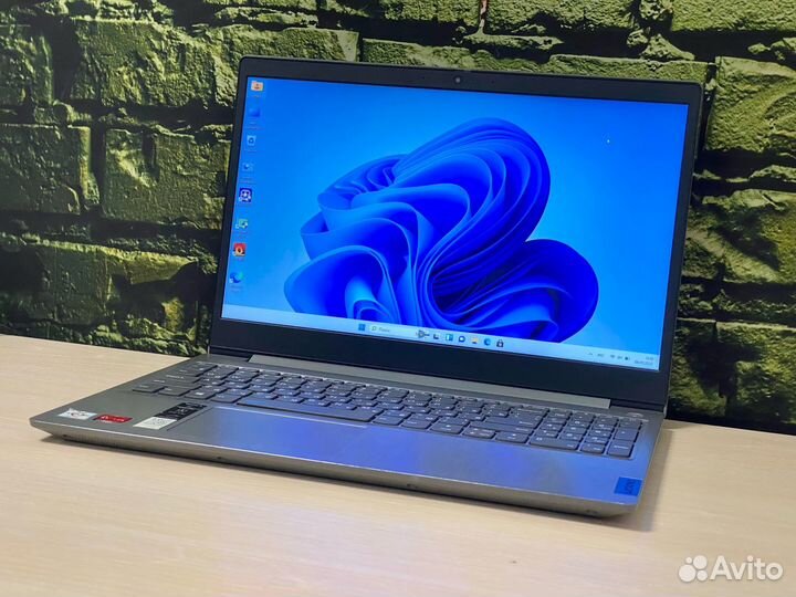 Ноутбук Lenovo IdeaPad 3