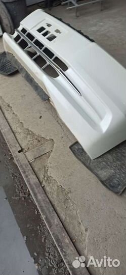 Бампер на honda stepwgn