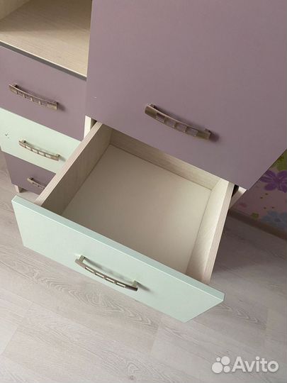 Школьный уголок