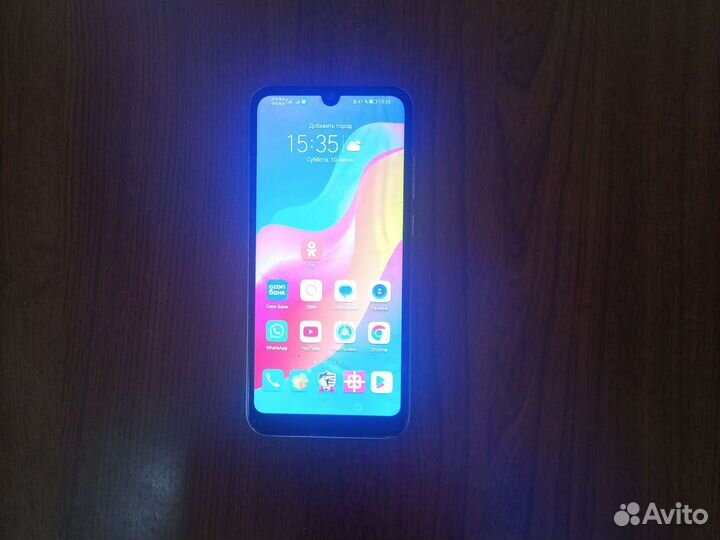 Мобильные телефоны honor 8а