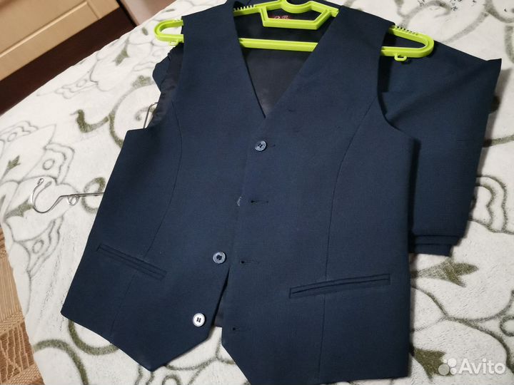 Школьный костюм для мальчика 146 синий, 2 штанов