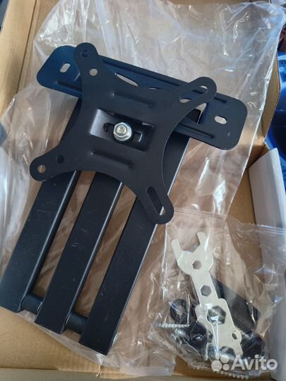 Кронштейн монитора телевизора настенный поворотный