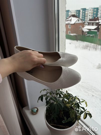 Туфли белые 38