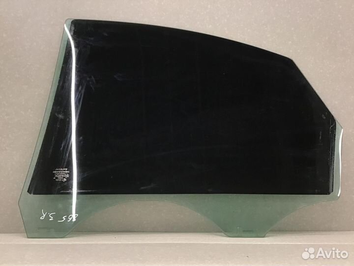 Стекло двери задней правой Volvo S40 2004-2012