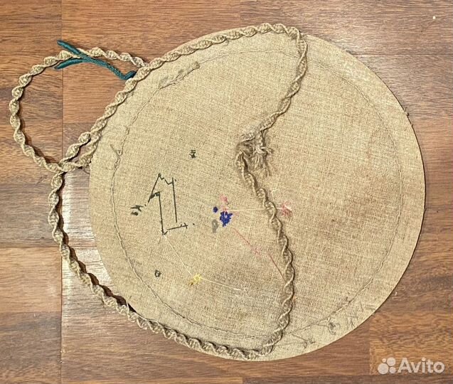 Настенное панно. Вышивка