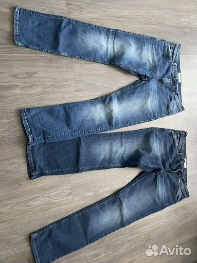 Джинсы