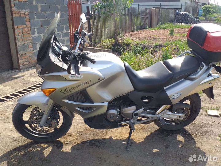 Продам мотоцикл Honda XL 1000V Varadero