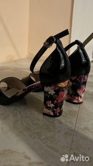 Босоножки женские 40 размер