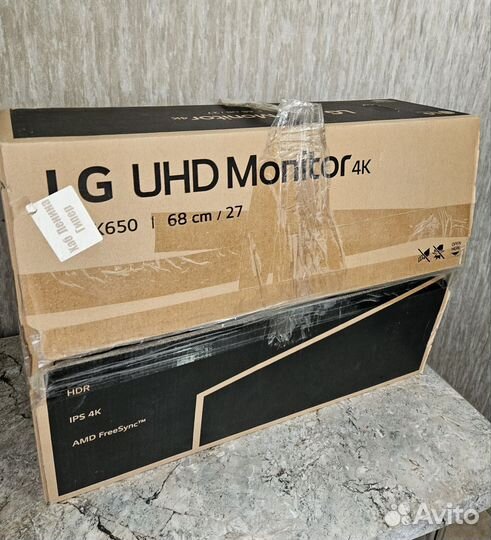 Монитор LG 27 UK650