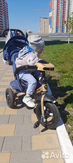 Трехколесный велосипед коляска с ручкой