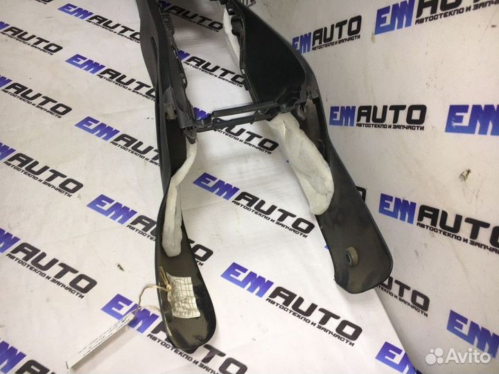 Консоль центральная Киа Рио 3