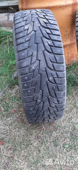 Hankook Winter I'Pike RS2 W429 215/65 R16