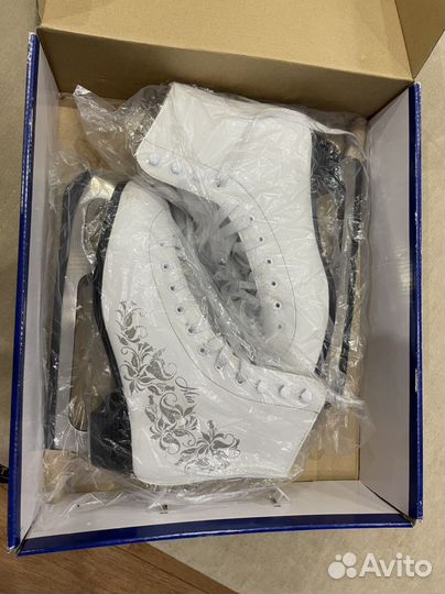 Коньки фигурные женские 40 р Tech Team