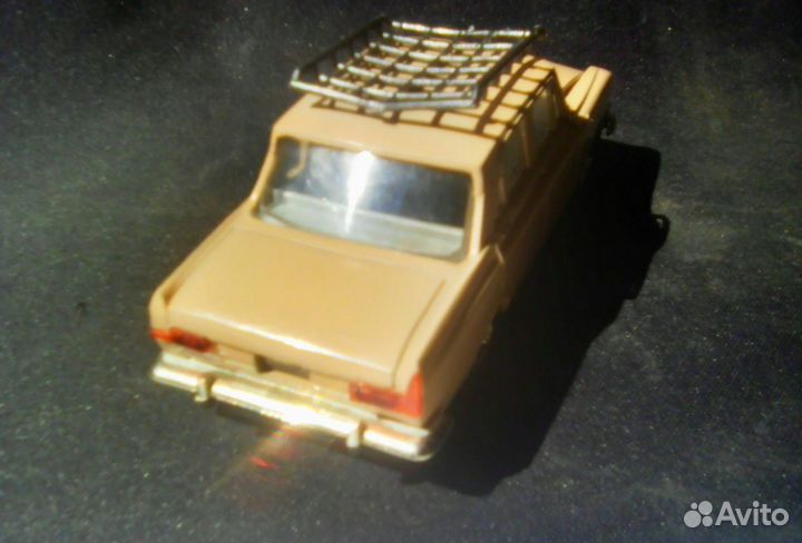 Модель Москвич 408 с багажником