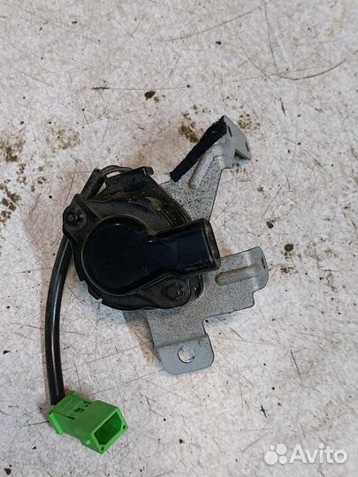 Датчик температуры воздуха в салоне audi a8 d2