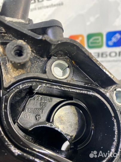 Фланец системы охлаждения Skoda Octavia (A7) 5E5