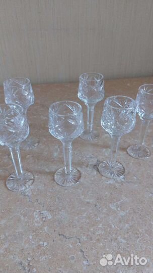 Рюмки на ножке