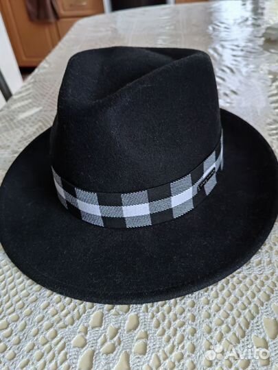 Шляпа фетровая женская черная