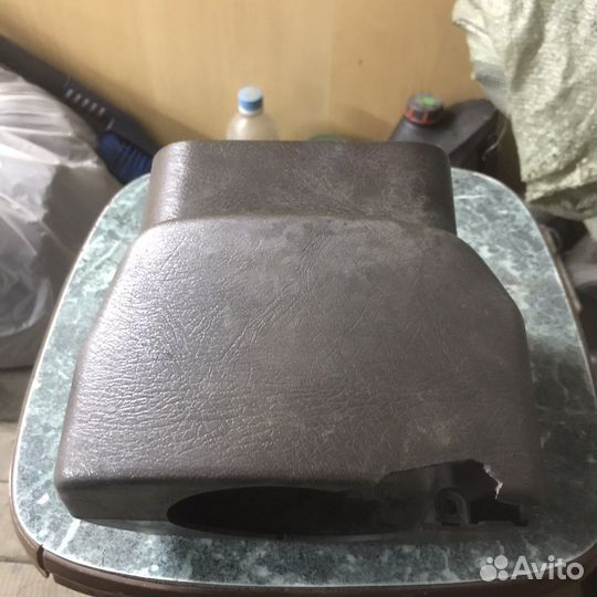 Кожух рулевой колонки Toyota Carina