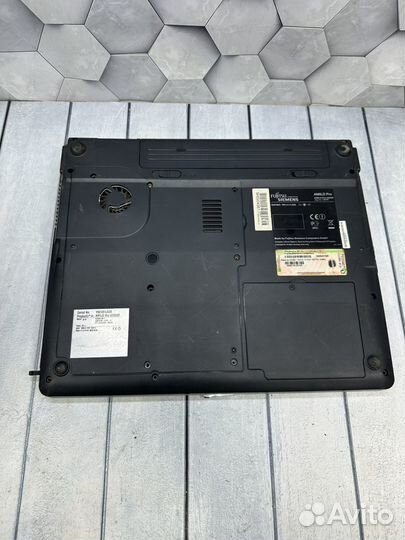 Fujitsu siemens amilo pro v2030