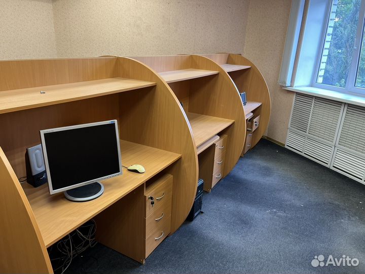 Стол компььерный