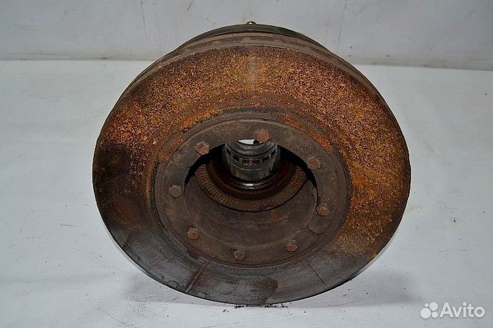 Ступица ведущего моста дисковые тормоза, правая re