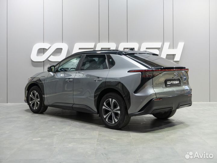 Toyota bZ4X 218 л.с. AT, 2022, 25 041 км