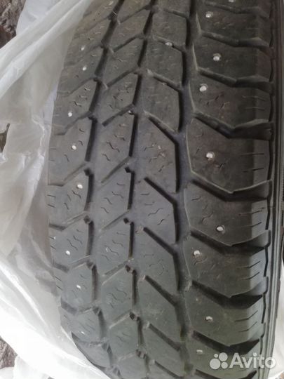 Goodyear Cargo Ultra Grip 205/65 R15C