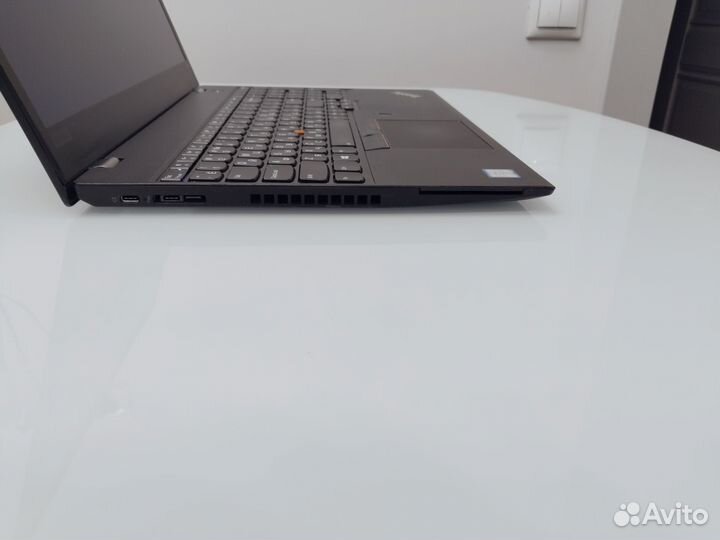 Lenovo Thinkpad P52s (i7 8650U, Quadro P500)