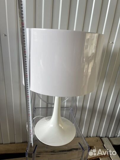 Лампа настольная
