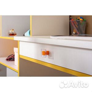 Письменный стол