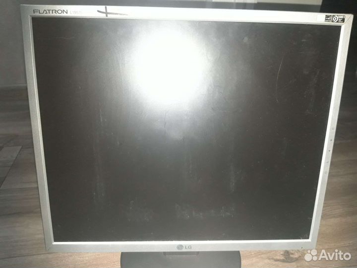 Монитор LG
